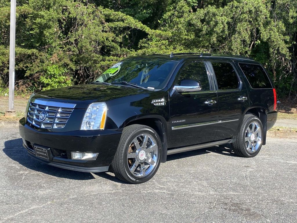 Black Raven 2012 Cadillac Escalade Luxury 4WD SUV / Crossover All-Wheel Drive 6-Speed Automatic Overdrive