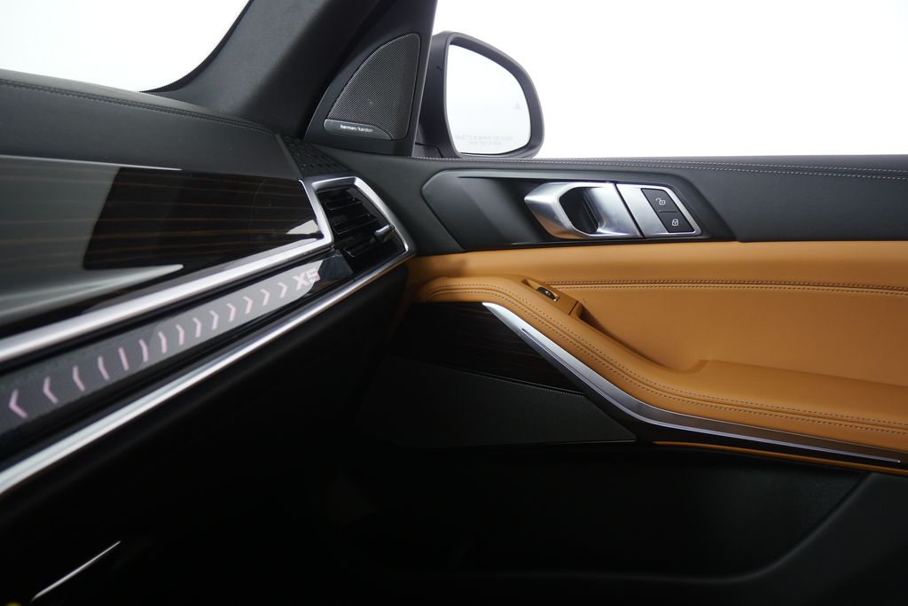 Thumbnail: 2026 BMW X5 - 31
