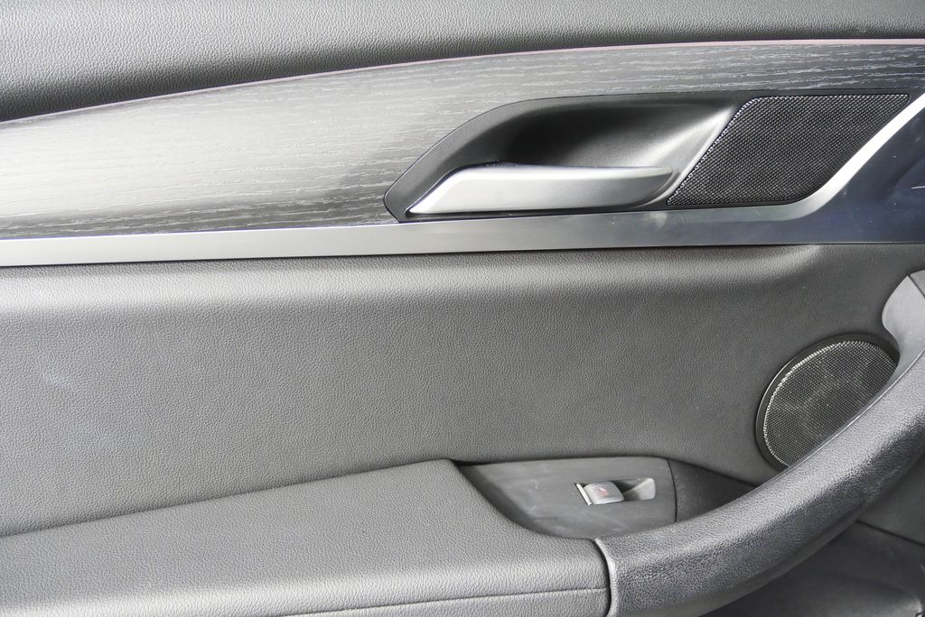 Thumbnail: 2024 BMW X3 - 13