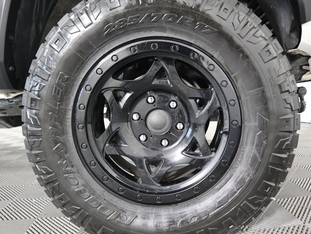 Thumbnail: 2023 Toyota Tacoma - 31