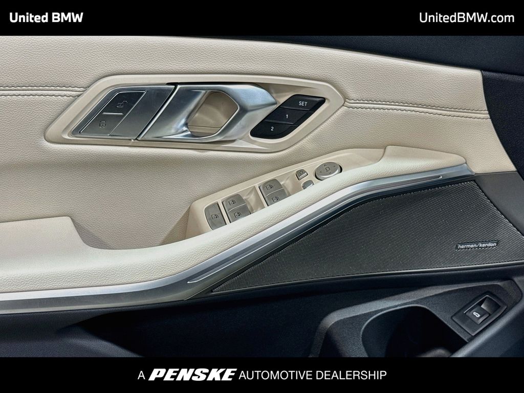 Thumbnail: 2026 BMW 3 Series - 3