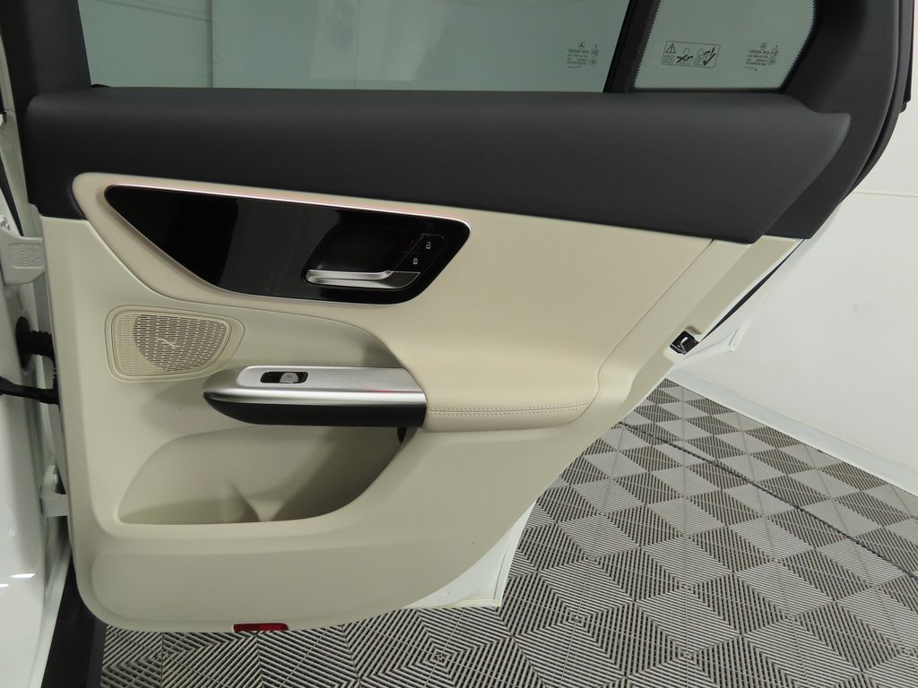 Thumbnail: 2026 Mercedes-Benz GLC - 28