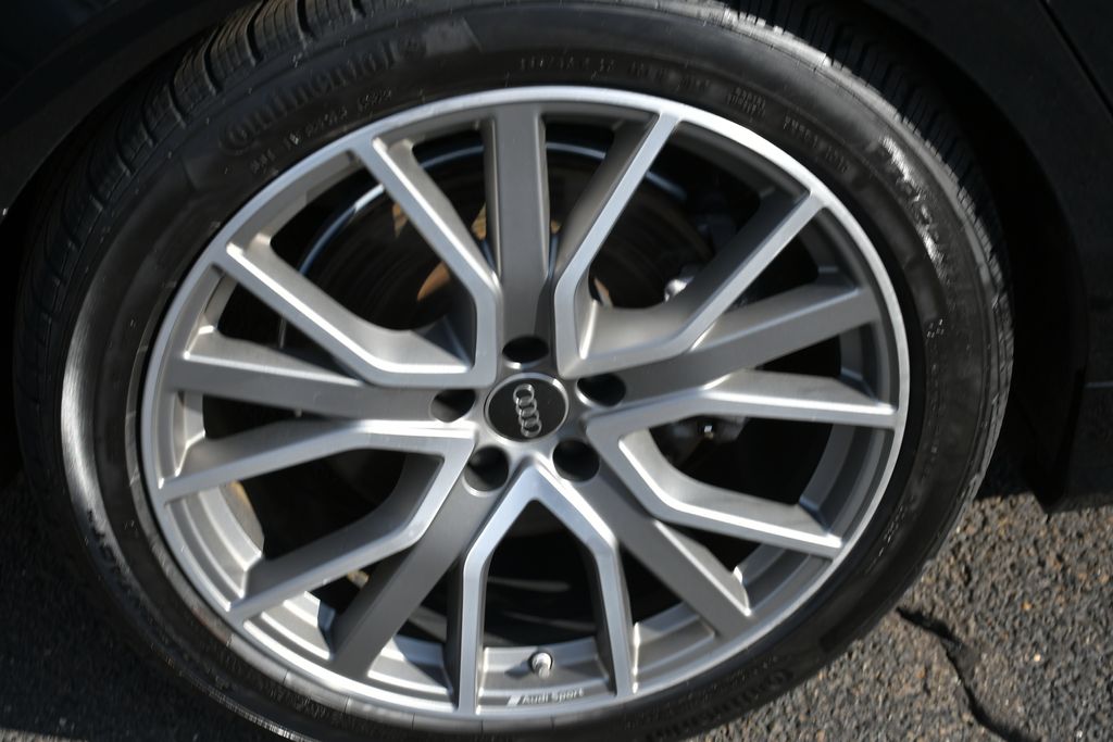 Thumbnail: 2023 Audi A6 - 16