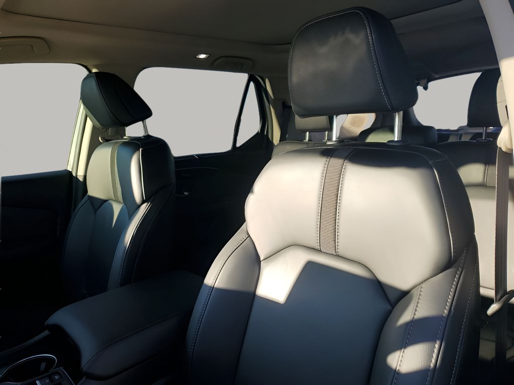 Used Car 2025 Honda Pilot  Touring For Sale Under $50,000 In Austin, Texas