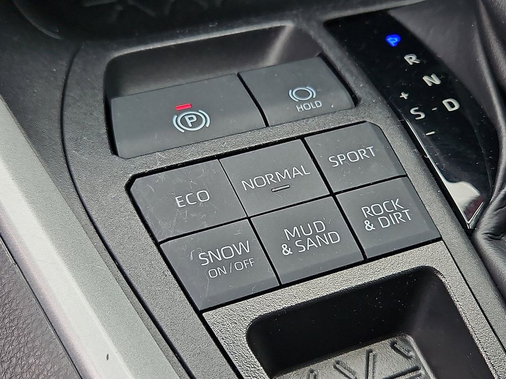 Thumbnail: 2024 Toyota RAV4 - 23