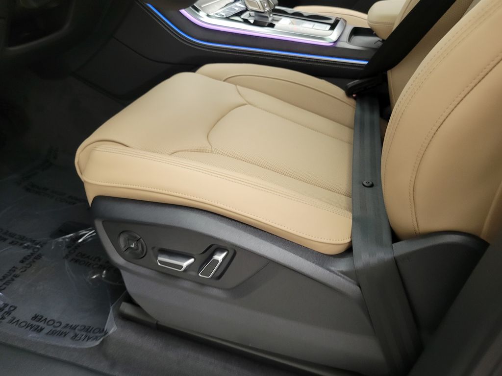 Thumbnail: 2026 Audi Q7 - 29