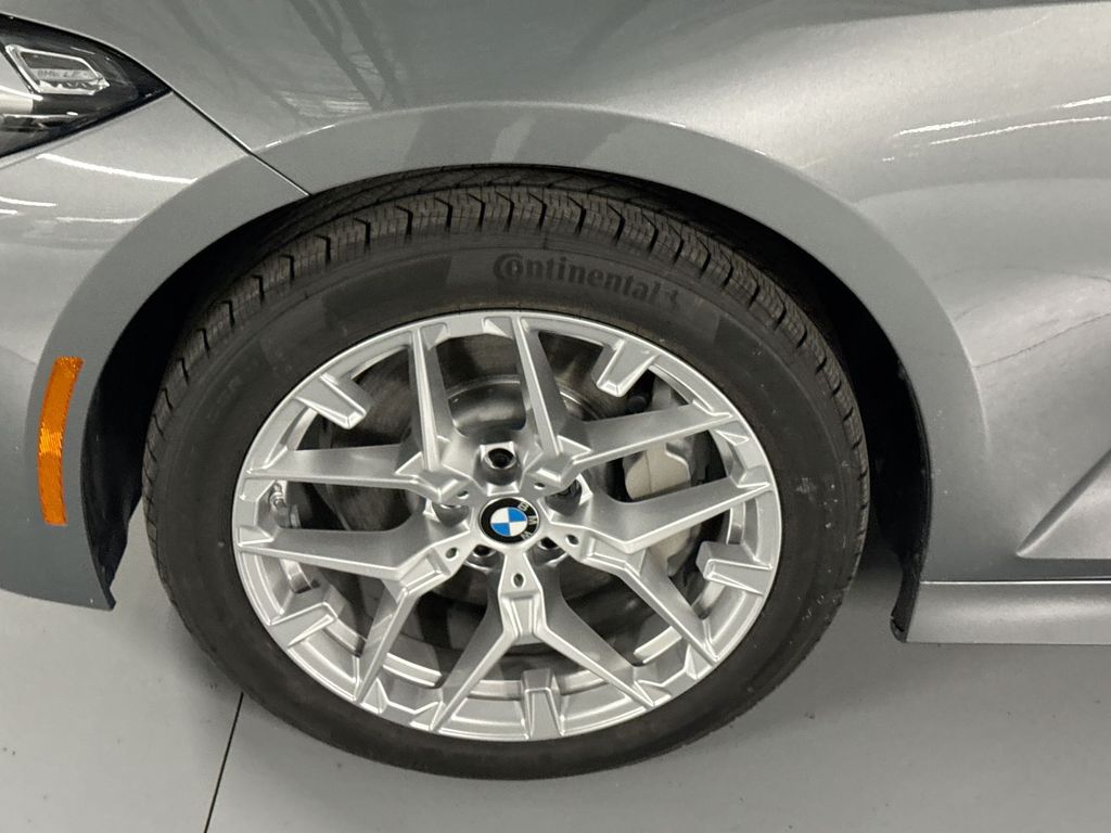 2025 BMW 3 Series 330i xDrive 10