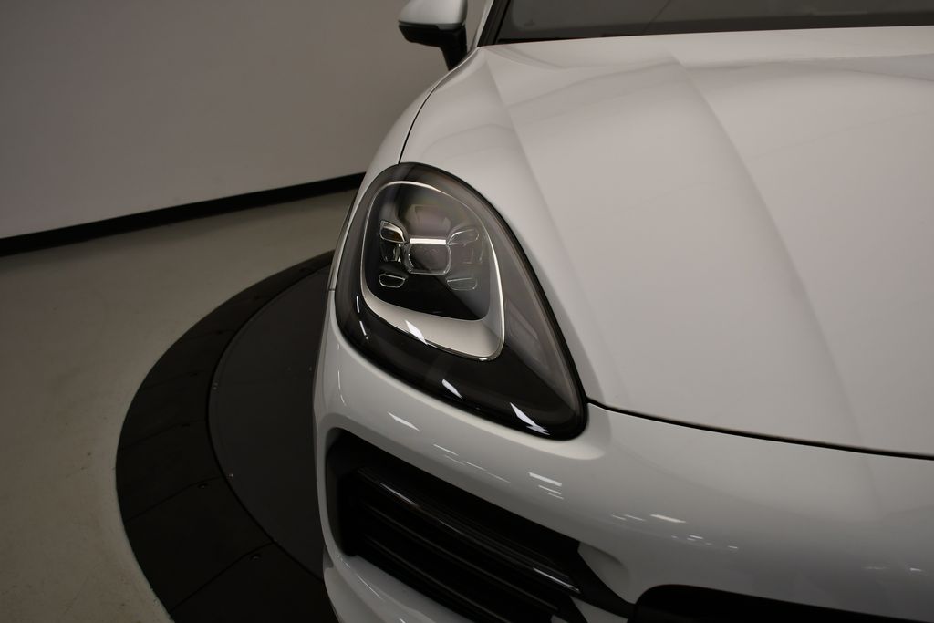 Thumbnail: 2023 Porsche Cayenne - 14