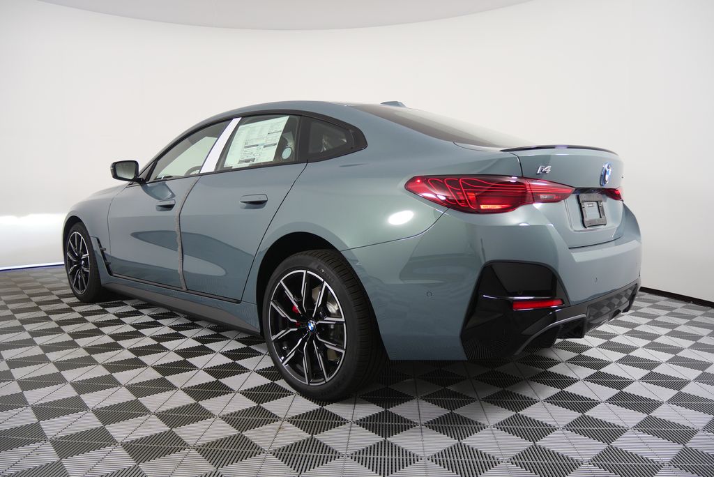 Thumbnail: 2025 BMW i4 - 5