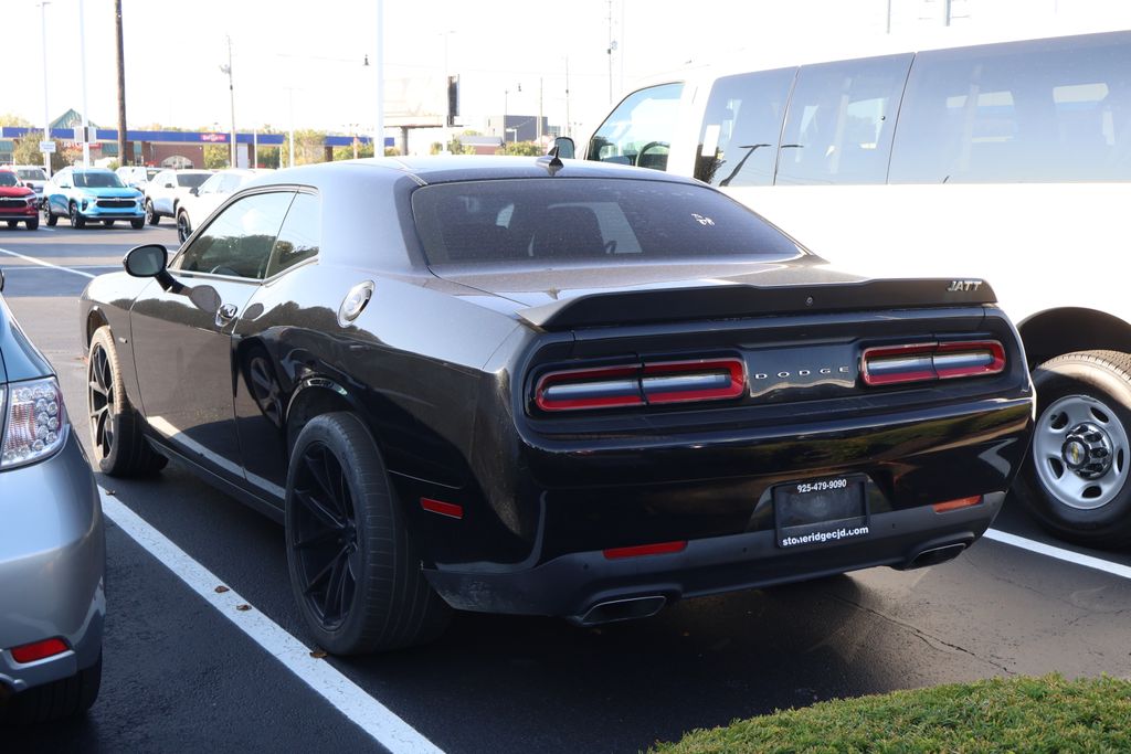 Thumbnail: 2018 Dodge Challenger - 10