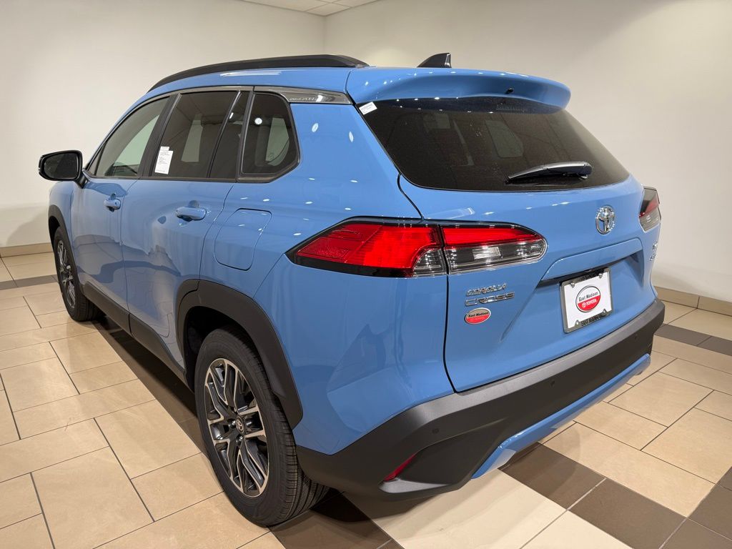 Thumbnail: 2026 Toyota Corolla Cross - 3