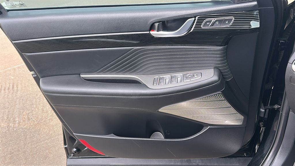 2023 Hyundai Palisade Calligraphy Black at Gullo Toyota