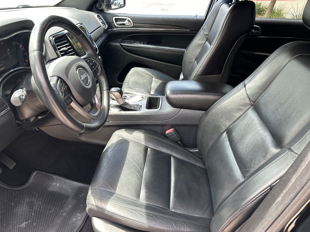 Used Car 2020 Jeep Grand Cherokee  Limited For Sale Under $25,000 In Austin, Texas
