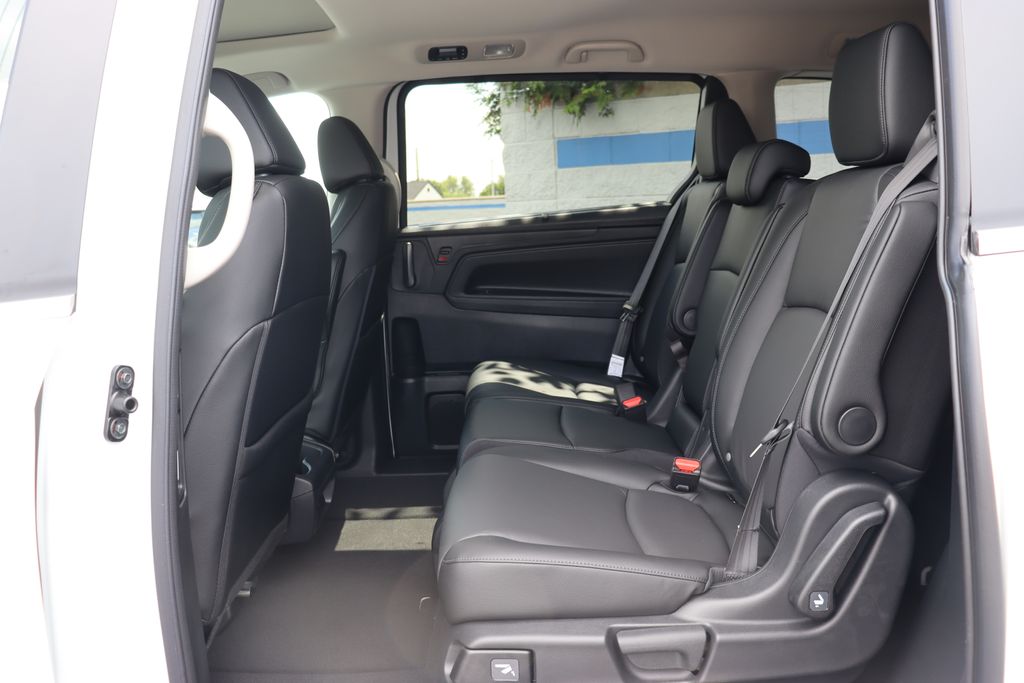 Thumbnail: 2026 Honda Odyssey - 11