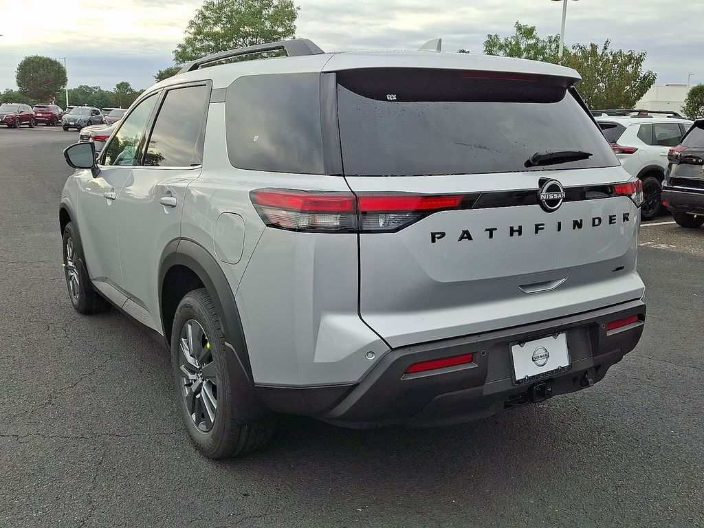 Thumbnail: 2025 Nissan Pathfinder - 4