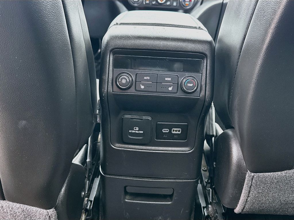 2023 GMC Acadia SLT Silver at Bayway Cadillac Southwest