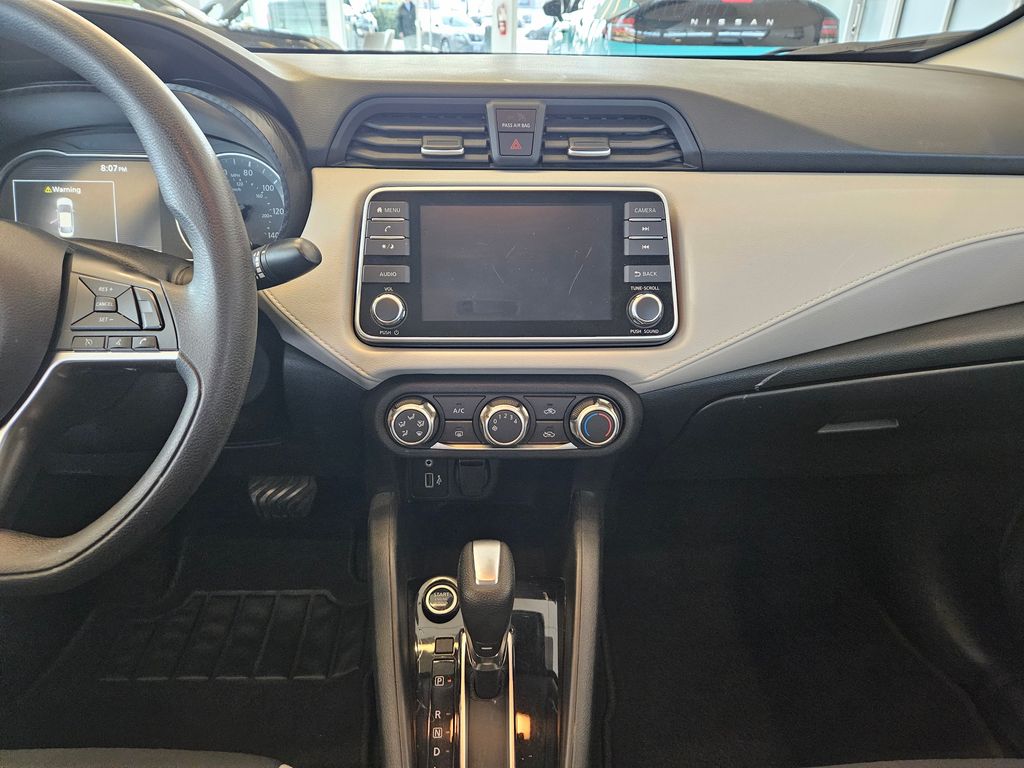 2021 Nissan Versa 1.6 SV