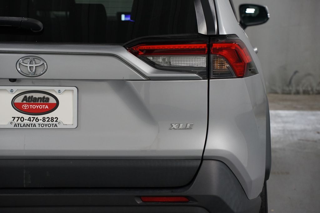 Thumbnail: 2023 Toyota RAV4 - 10