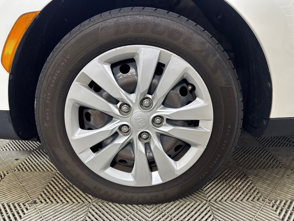 Certified Used 2020 White Kia LX image 13