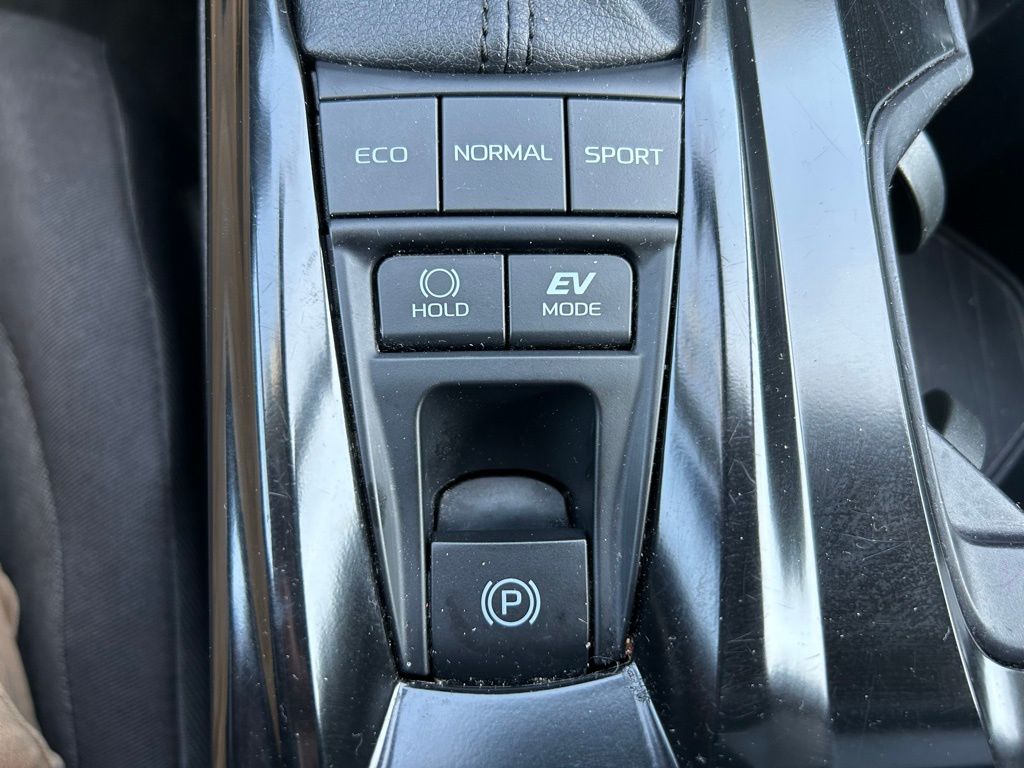 Thumbnail: 2025 Toyota Camry - 27