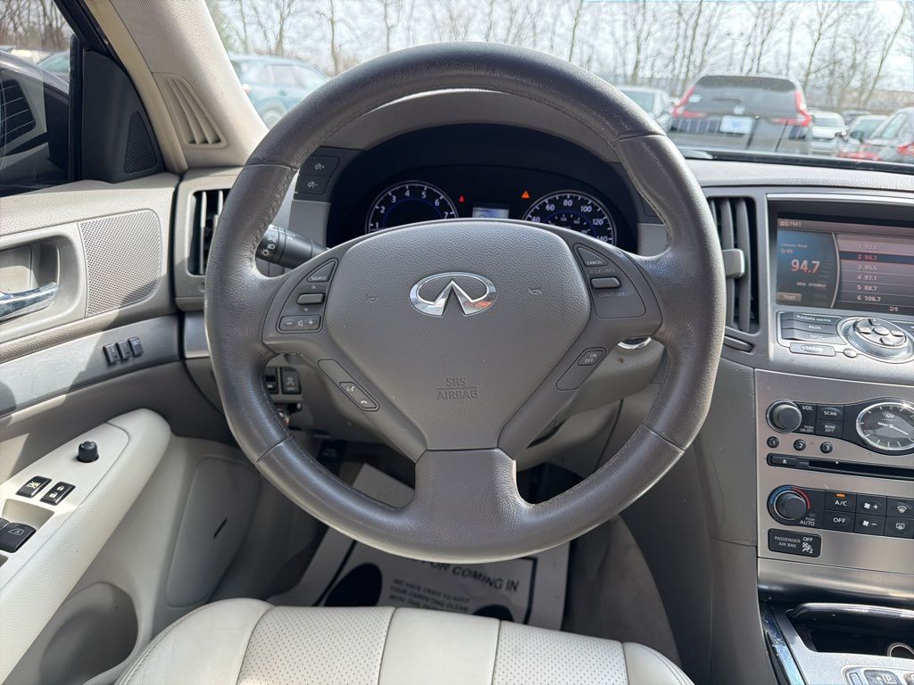 Thumbnail: 2011 INFINITI G37 - 13