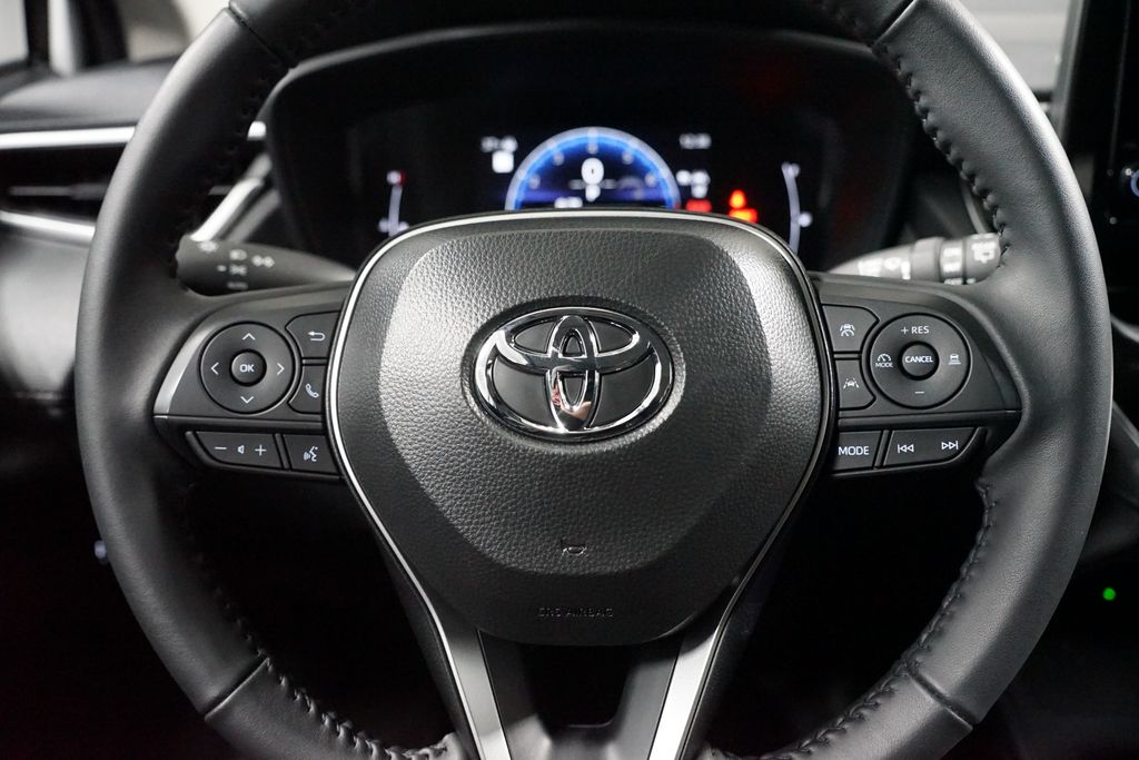 Thumbnail: 2026 Toyota Corolla Cross - 10