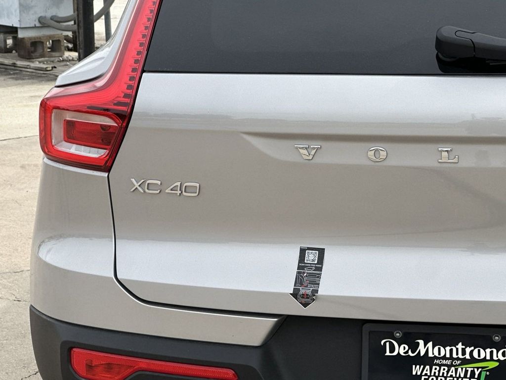 2023 Volvo XC40 B5 Plus Bright Theme Silver at Ultimate Motorsports