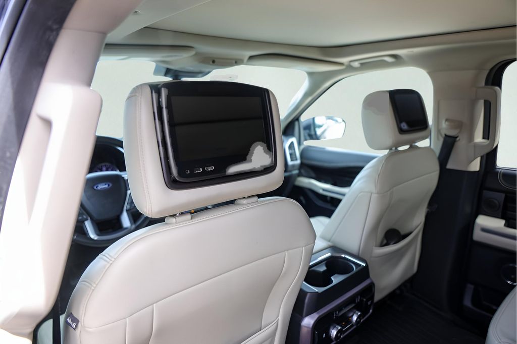 Used Car 2020 Ford Expedition  Platinum For Sale Under $30,000 In Austin, Texas