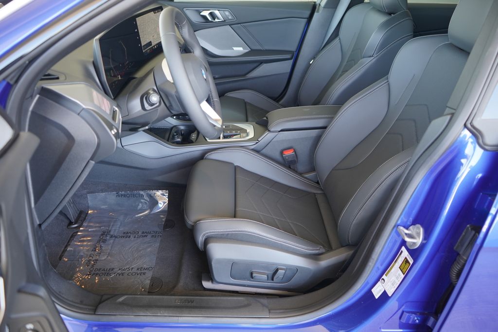 Thumbnail: 2026 BMW 2 Series - 10