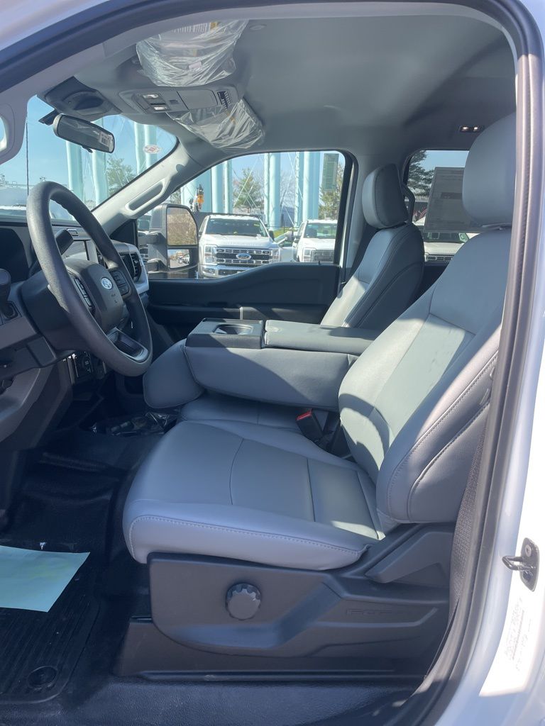 2026 Ford F-450 Chassis XL