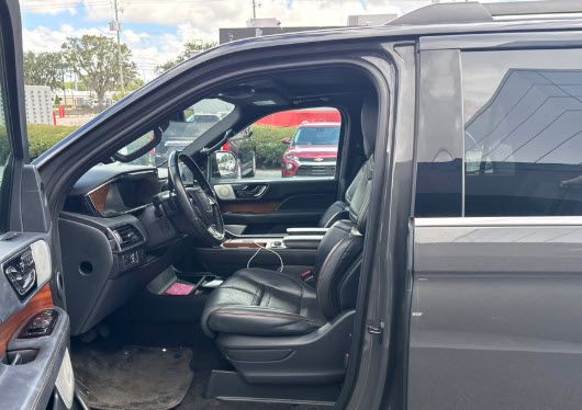 2022 Lincoln Navigator Black Label