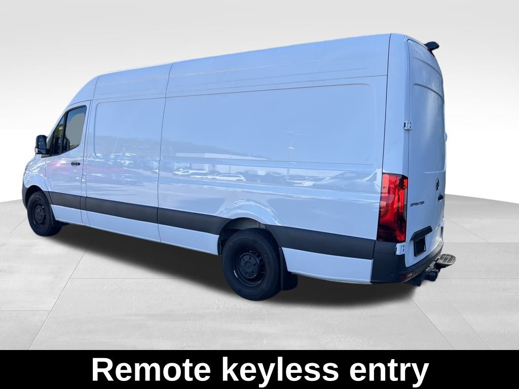 2024 Mercedes-Benz Sprinter 2500 Cargo 170 WB - 2