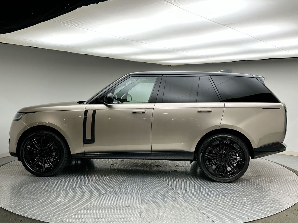 Thumbnail: 2026 Land Rover Range Rover - 2