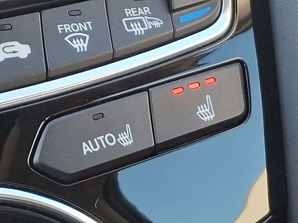 Thumbnail: 2025 Acura RDX - 26