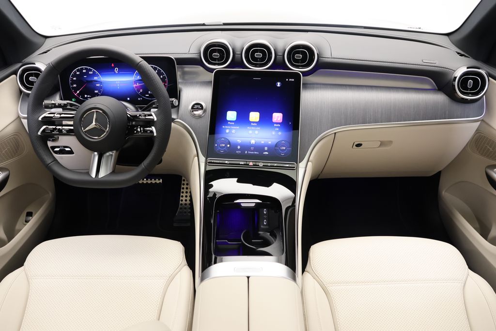 Thumbnail: 2027 Mercedes-Benz GLC - 18