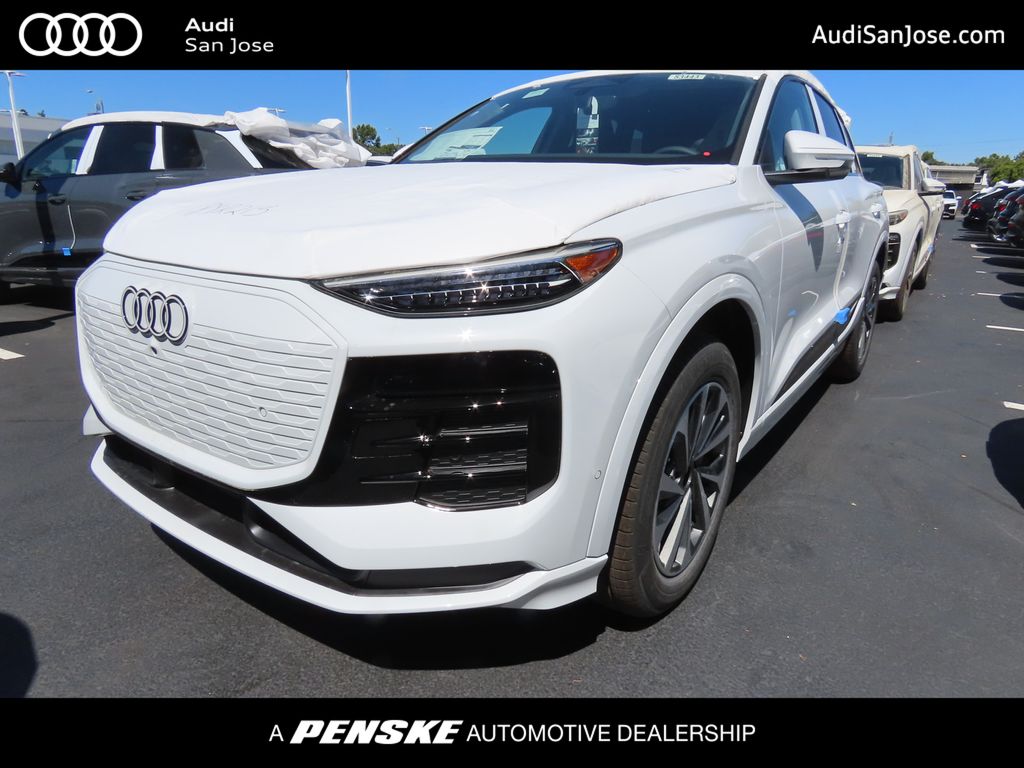 Thumbnail: 2025 Audi Q6 e-tron - 1