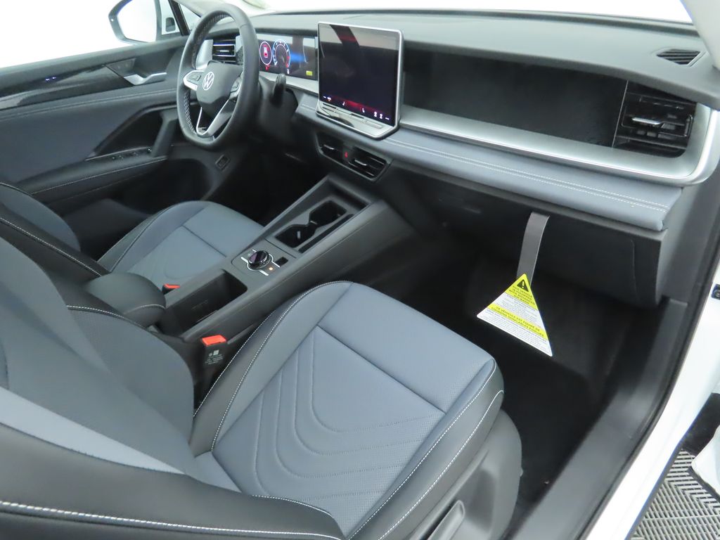 Thumbnail: 2026 Volkswagen Tiguan - 17