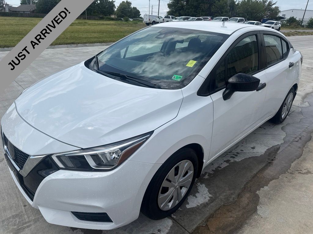 White (Fresh Powder) 2020 Nissan Versa Sedan Front-Wheel Drive Continuously Variable Transmission