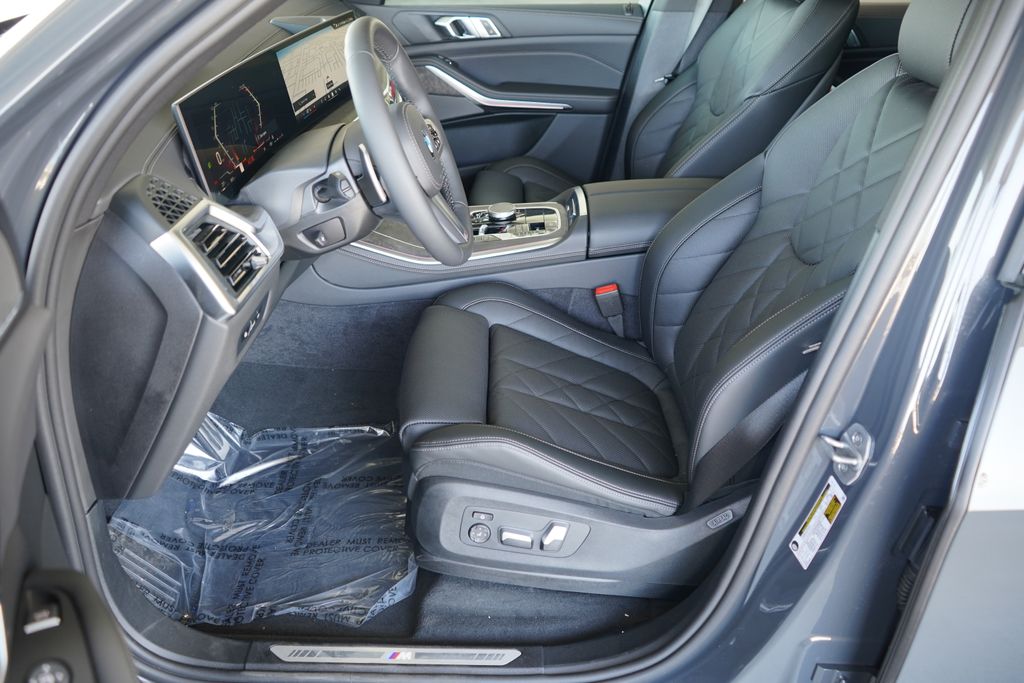 Thumbnail: 2026 BMW X5 - 11