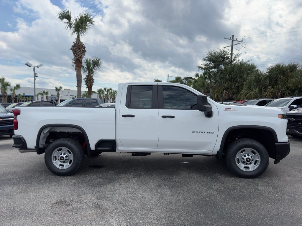 2025 Chevrolet Silverado 2500HD Work Truck 9