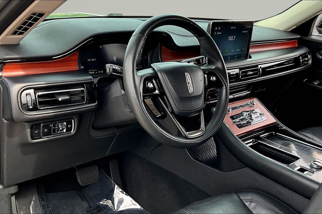 Used 2024 Lincoln Aviator SUV