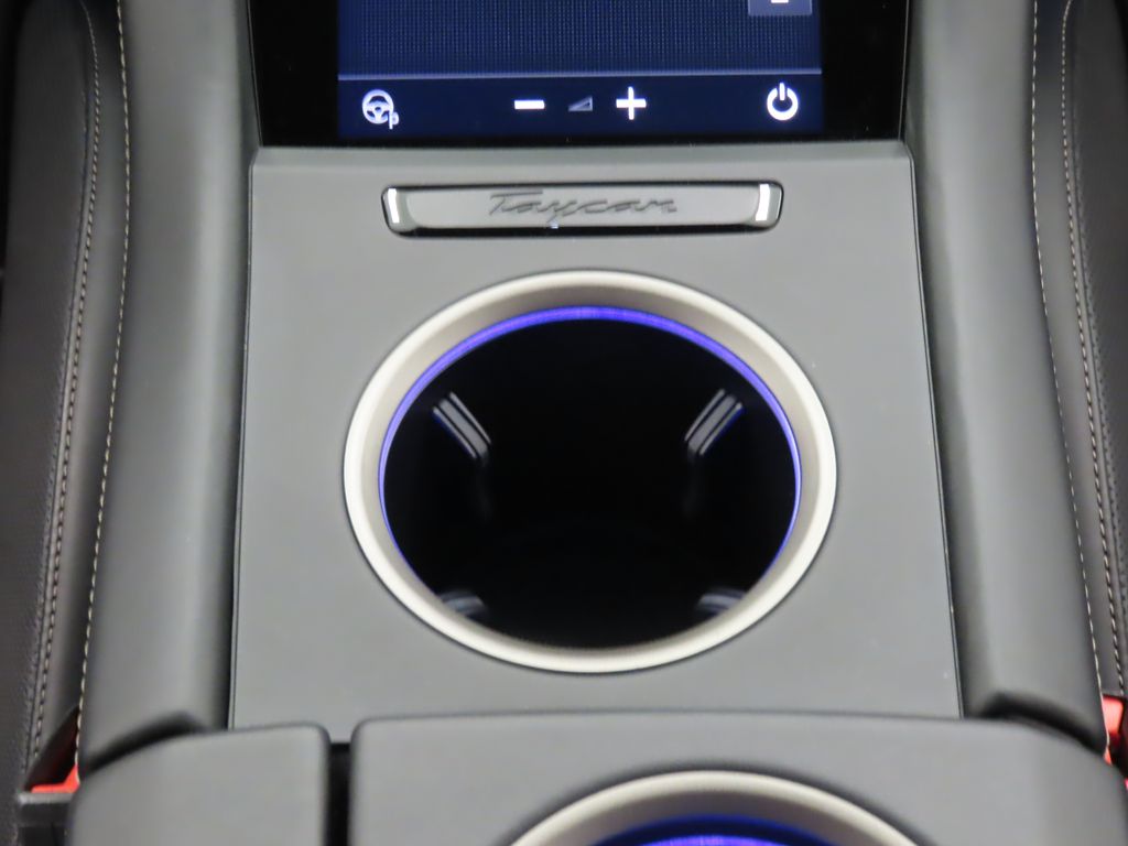 Thumbnail: 2025 Porsche Taycan - 29