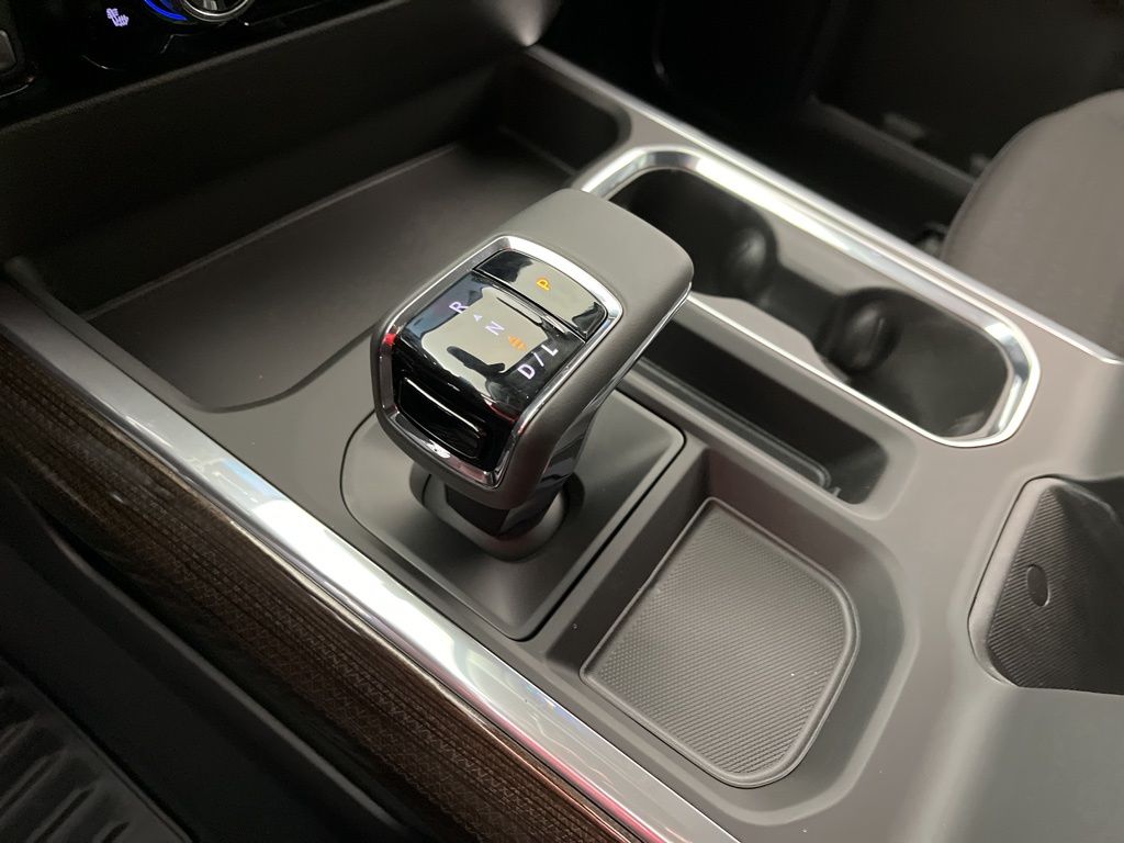 2025 Chevrolet Silverado 1500 RST 32