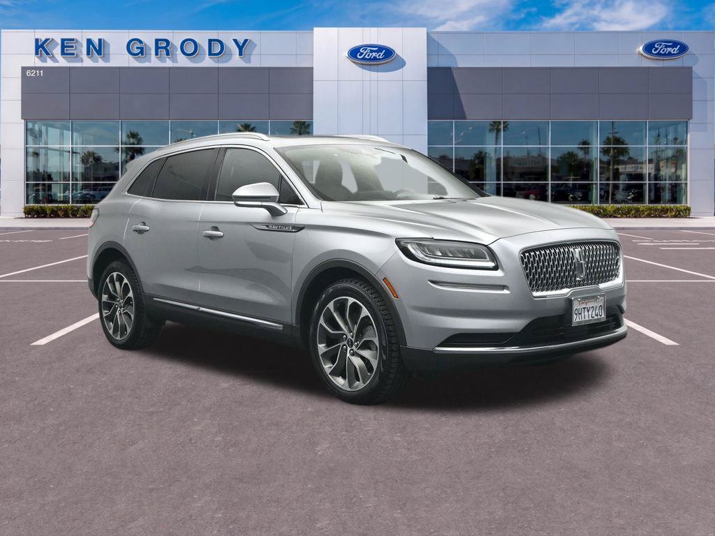 Silver Radiance Metallic Clearcoat 2023 Lincoln Nautilus SUV / Crossover Front-Wheel Drive 8-Speed Automatic