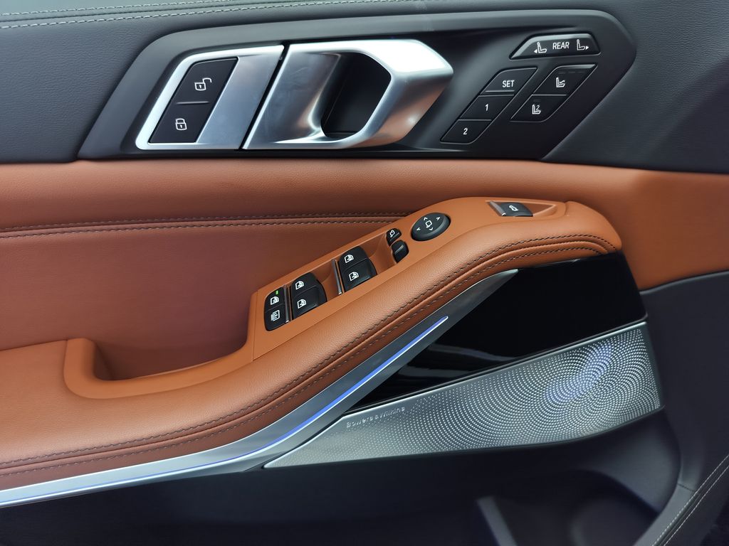 Thumbnail: 2026 BMW X7 - 7