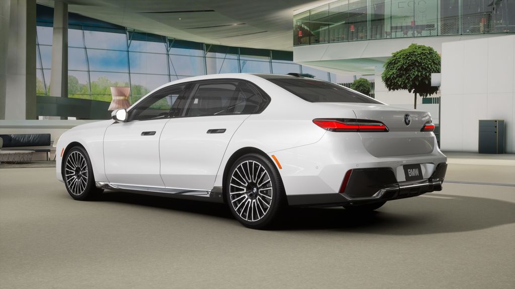 Thumbnail: 2026 BMW 7 Series - 30