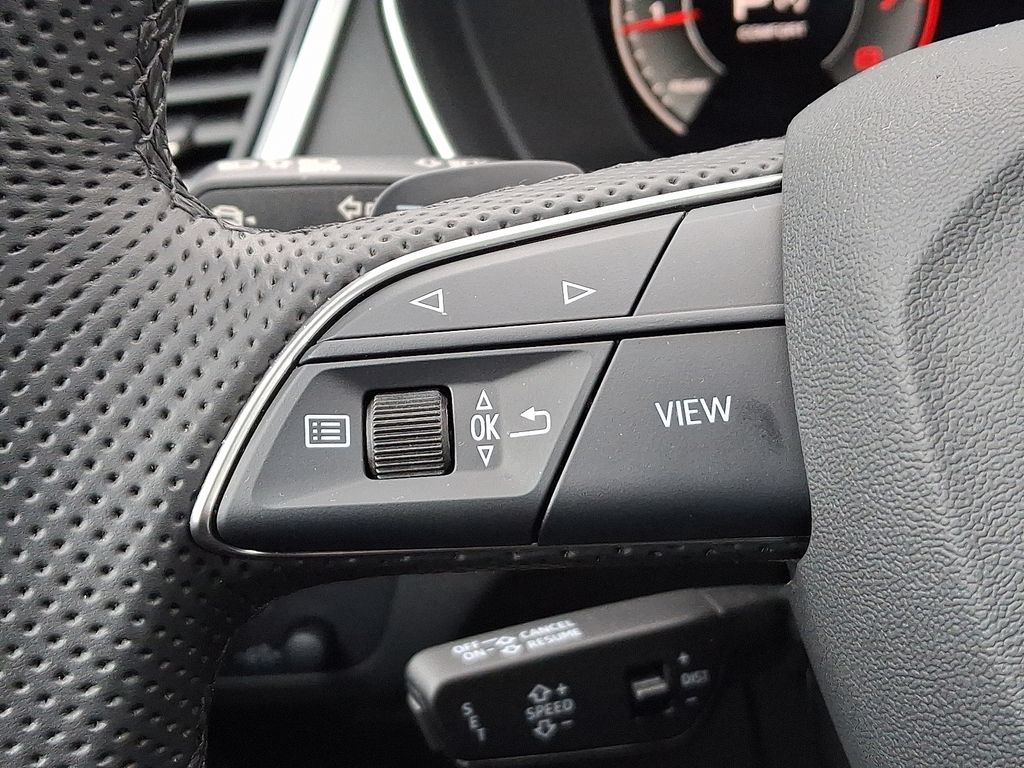 Thumbnail: 2025 Audi Q5 - 22