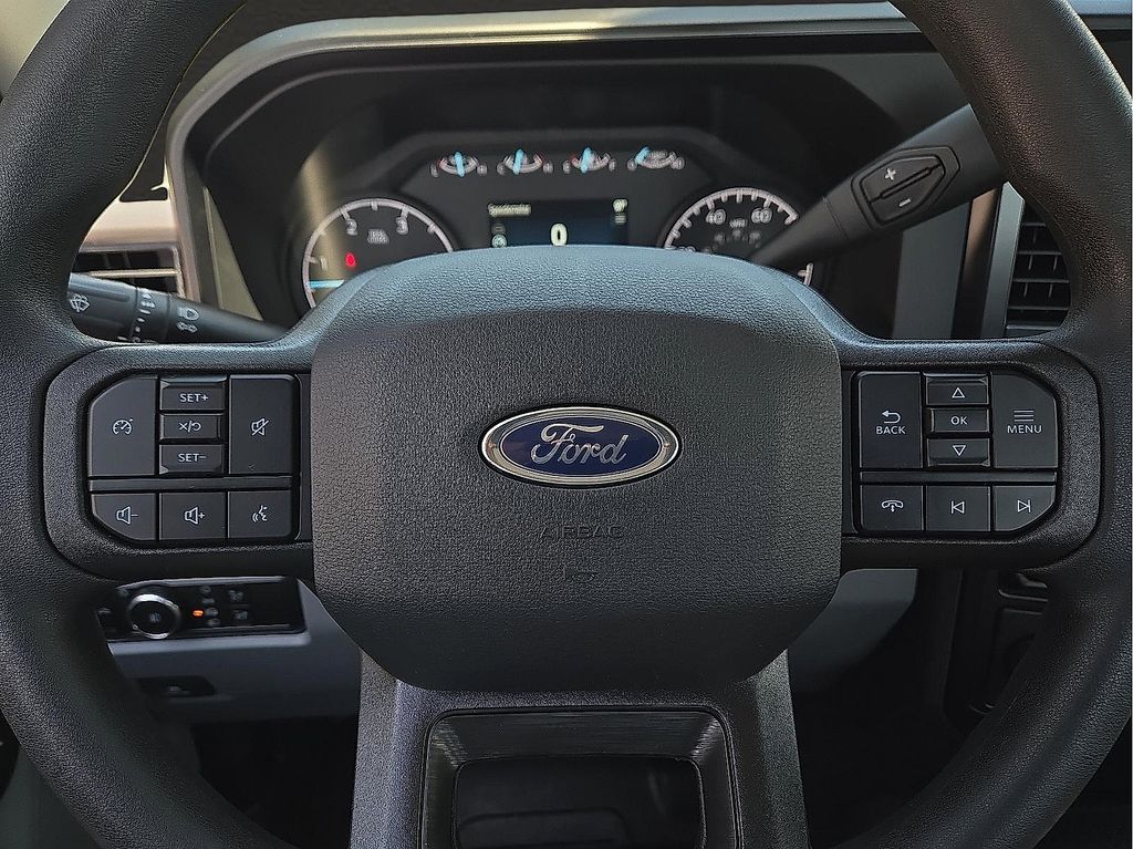 2025 Ford F-350 Super Duty XL - Photo 19