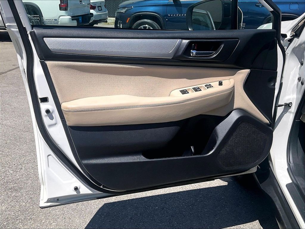 2018 Subaru Outback — photo 9