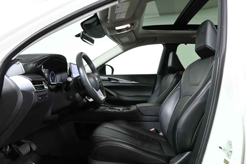 Thumbnail: 2023 INFINITI QX60 - 3